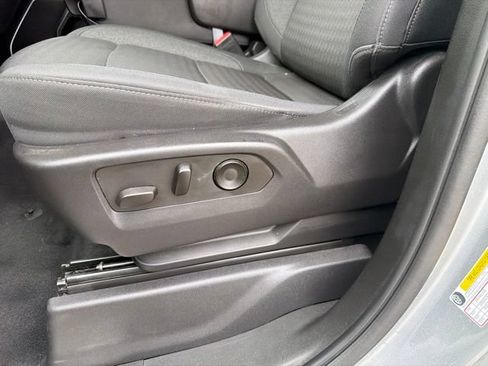Used 2023 Chevrolet Silverado 1500 LT AWD/4WD image 49