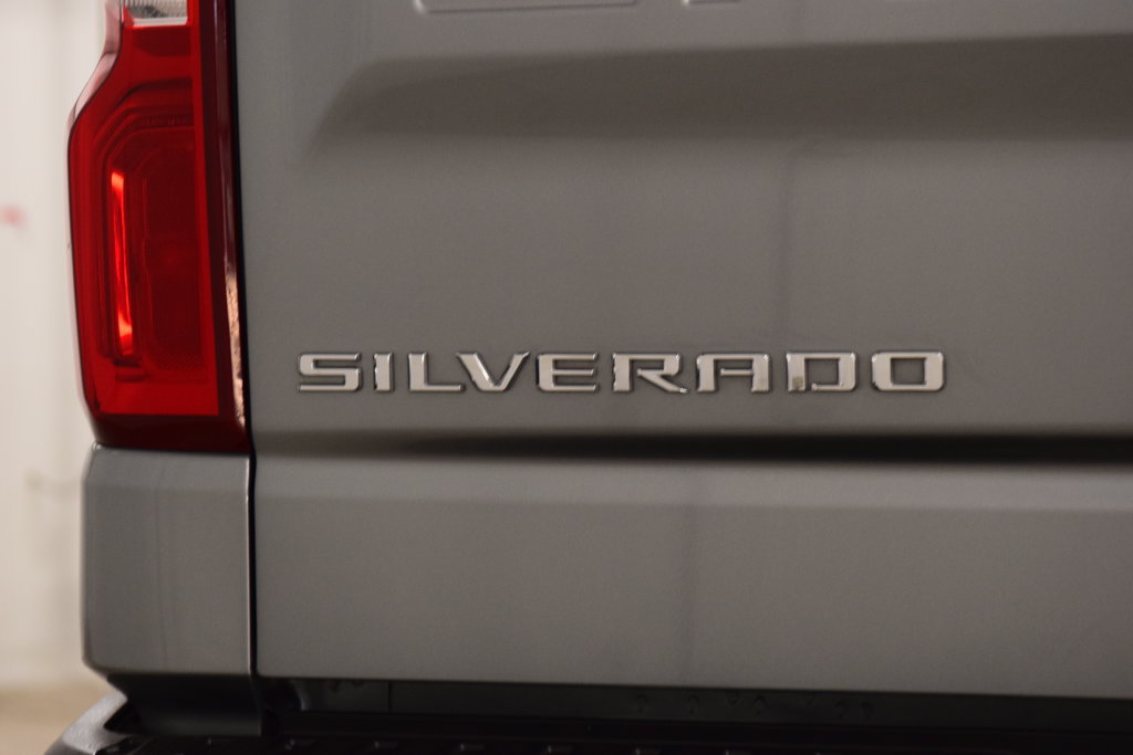 Used 2023 Chevrolet Silverado 1500 RST AWD/4WD image 20