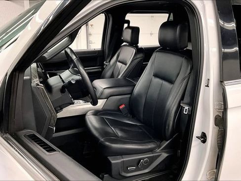 Used 2019 Ford Expedition XLT w/ Equipment Group 201A AWD/4WD image 22