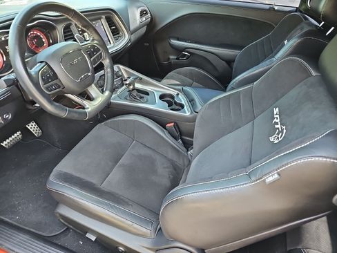 Used 2022 Dodge Challenger SRT Hellcat w/ Plus Package RWD image 15