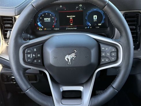 New 2025 Ford Bronco Outer Banks image 36