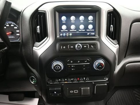 Used 2024 Chevrolet Silverado 1500 Custom w/ Turbomax Blackout Package image 10