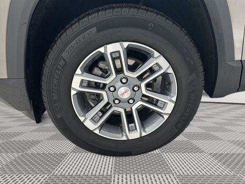 Used 2025 GMC Terrain Elevation image 29