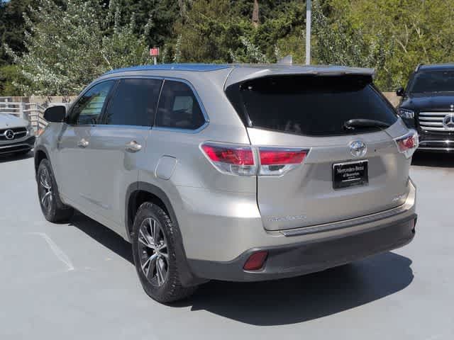 Used 2016 Toyota Highlander XLE AWD/4WD image 6