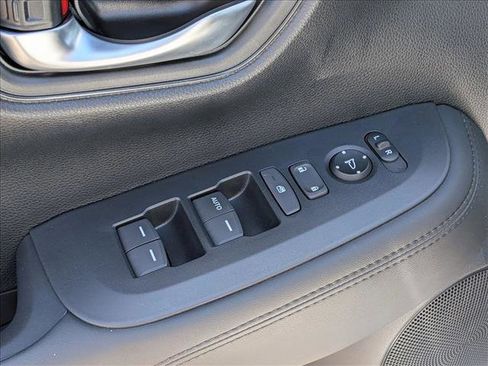 Used 2026 Honda HR-V LX image 11