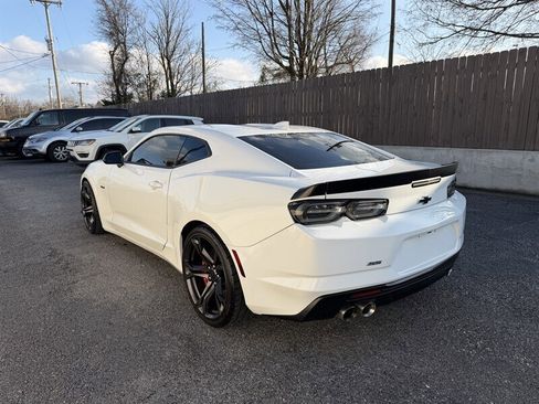 Used 2019 Chevrolet Camaro SS image 8