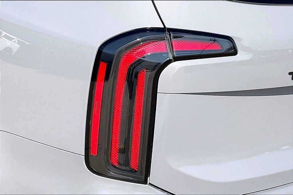 Used 2024 Kia Telluride SX X-Pro AWD/4WD image 30