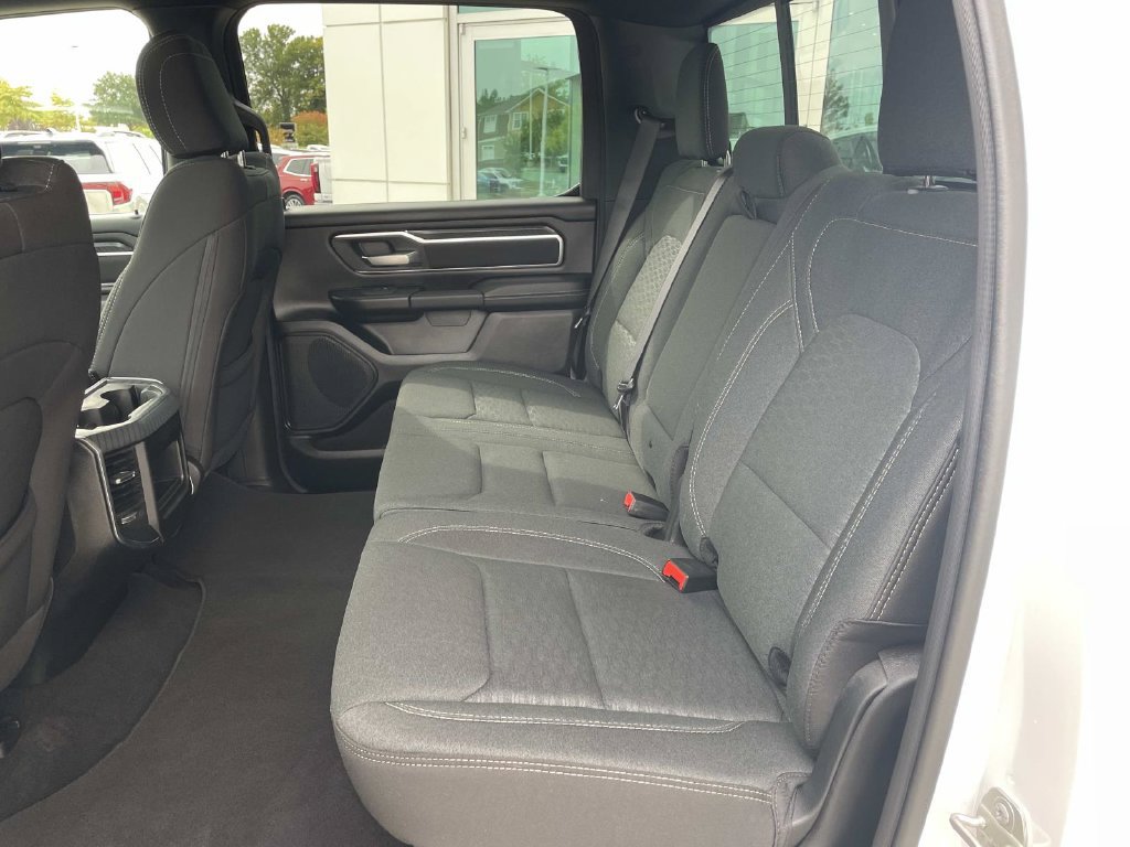 Used 2025 RAM 1500 Big Horn AWD/4WD image 12