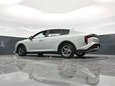 Used 2025 Kia K4 FWD image 54