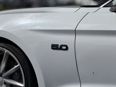 Used 2018 Ford Mustang GT Premium image 21