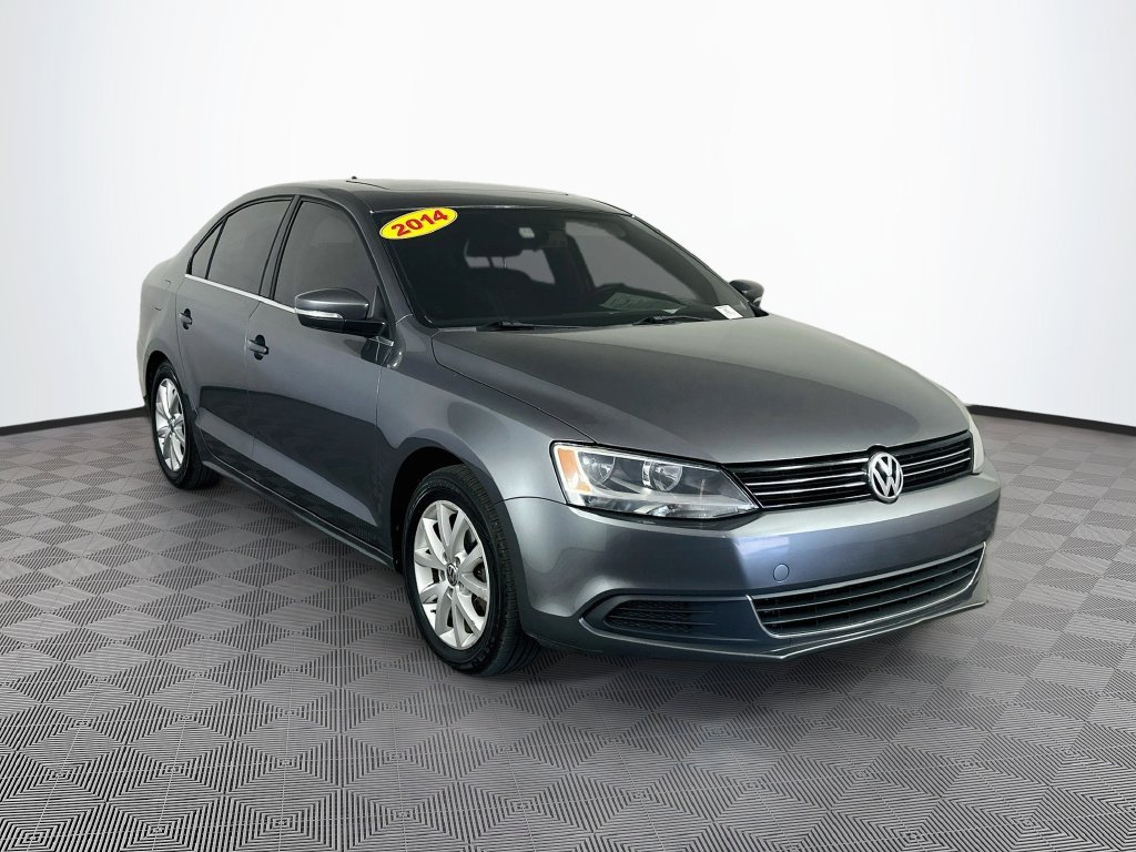 Used 2014 Volkswagen Jetta SE FWD image 2