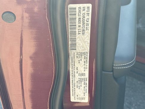 New 2026 Jeep Grand Cherokee Altitude image 23