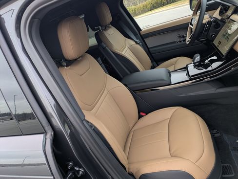 New 2026 Land Rover Range Rover Sport Dynamic SE image 29