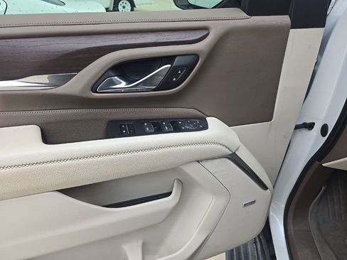 Used 2021 GMC Yukon XL Denali w/ Denali Ultimate Package image 6