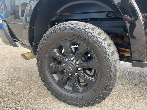 Used 2023 RAM 2500 Limited image 9