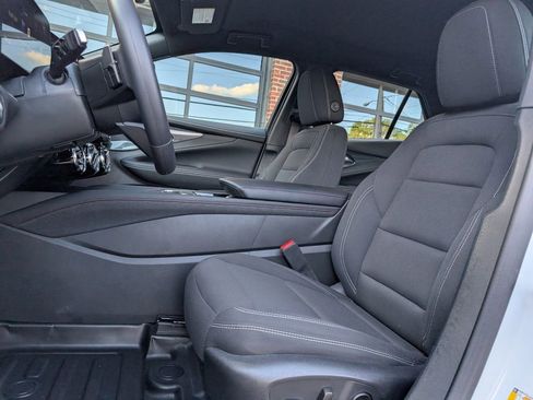 Used 2025 Chevrolet Blazer EV AWD Police image 19
