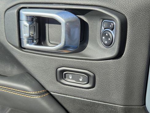 New 2026 Jeep Wrangler Unlimited Sahara image 17