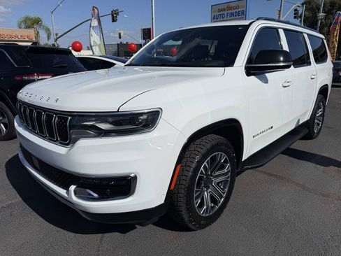 Used 2023 Jeep Wagoneer L Series II AWD/4WD image 2