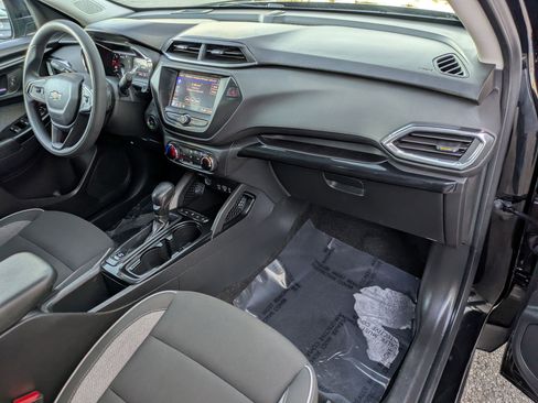 Certified 2023 Chevrolet TrailBlazer LT image 28