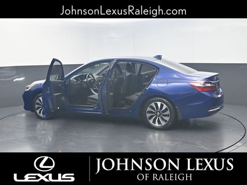 Used 2017 Honda Accord Hybrid Sedan image 28