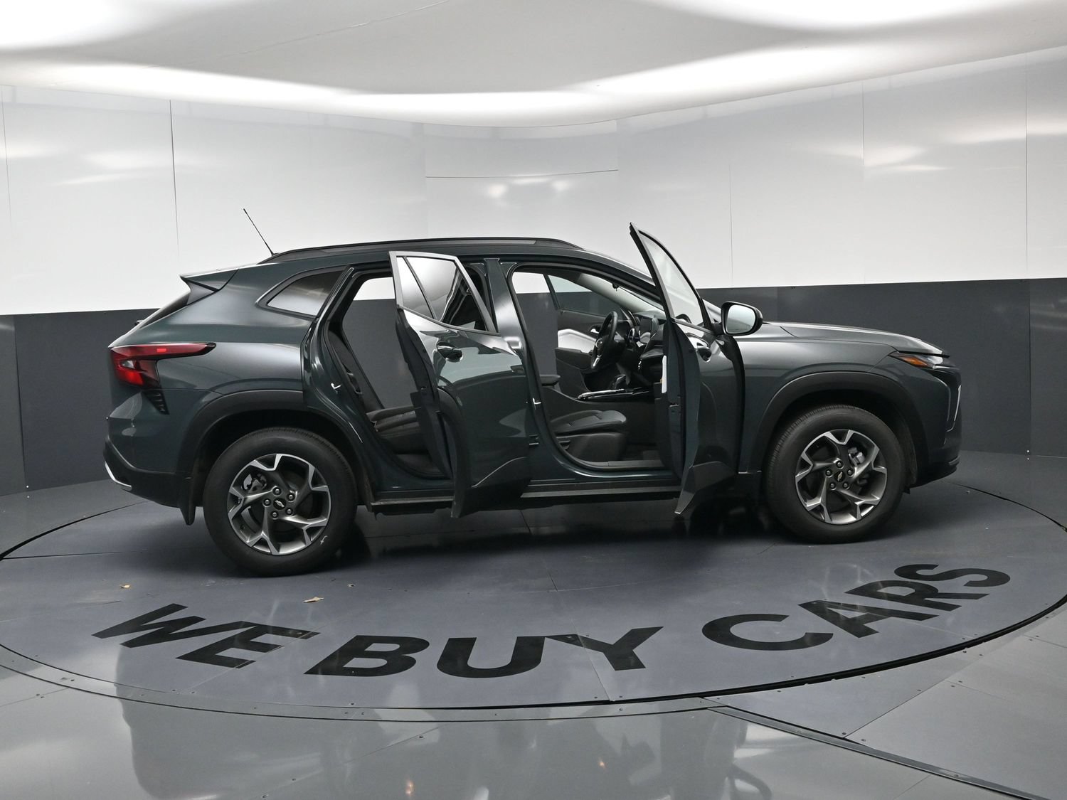 Used 2026 Chevrolet Trax LT w/ LT Convenience Package FWD image 25