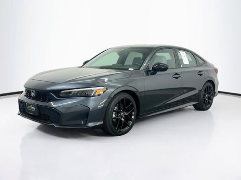 Used 2025 Honda Civic Sport image 3