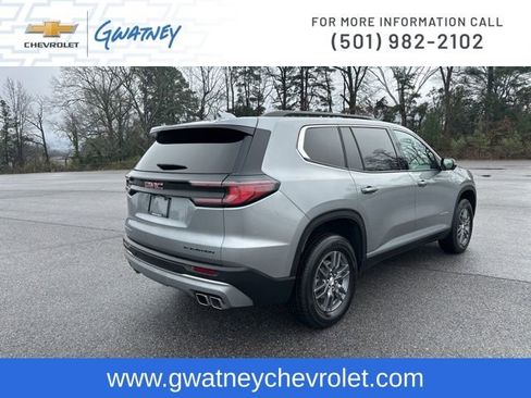 Used 2025 GMC Acadia Elevation image 5