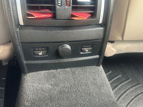 Used 2017 BMW 330i xDrive Sedan image 11