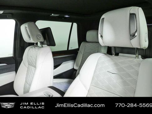 Certified 2026 Cadillac Escalade Platinum Sport w/ LPO, ONYX Package AWD/4WD image 5