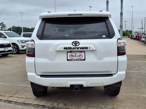 Certified 2023 Toyota 4Runner SR5 Premium w/ Moonroof Package AWD/4WD image 6