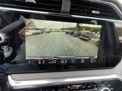 New 2026 GMC Sierra 2500 Denali w/ Denali Reserve Package image 16