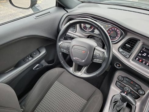 Used 2023 Dodge Challenger SXT image 12