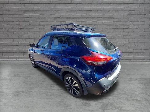 Used 2020 Nissan Kicks SV FWD image 3