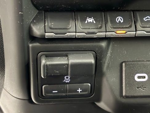 Used 2024 GMC Sierra 1500 Pro w/ Pro Value Package image 29