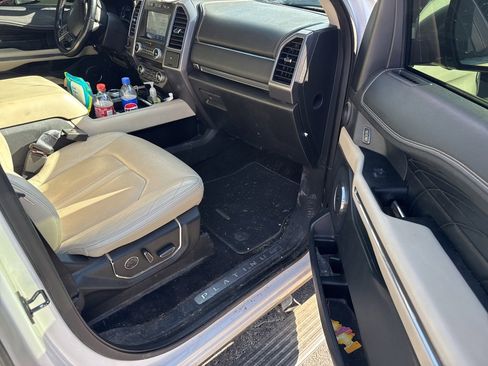 Used 2018 Ford Expedition Platinum image 10