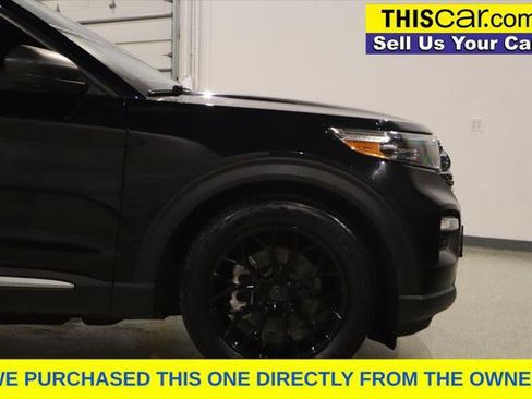 Used 2022 Ford Explorer XLT w/ Equipment Group 202A AWD/4WD image 11