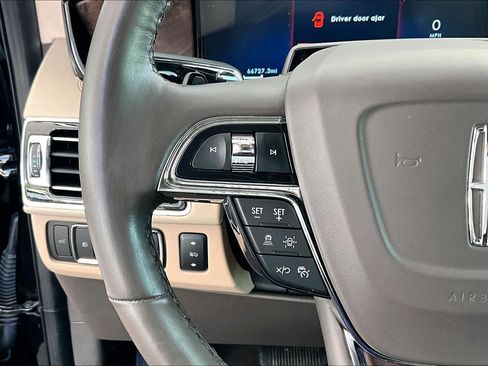 Used 2022 Lincoln Navigator L Reserve RWD image 24