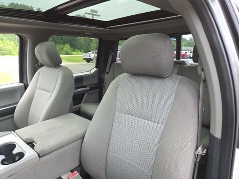Used 2019 Ford F150 XLT w/ Equipment Group 302A Luxury AWD/4WD image 21