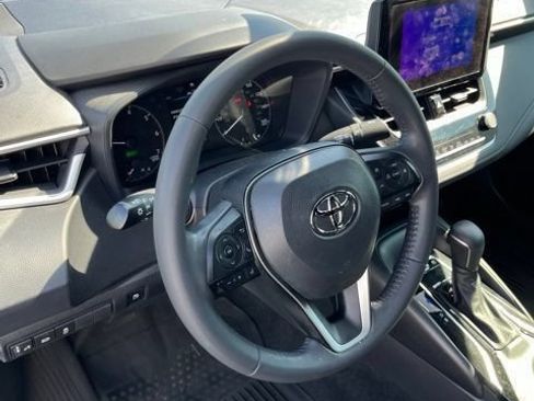 Used 2025 Toyota Corolla SE FWD image 13