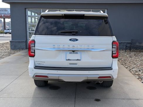Certified 2022 Ford Expedition Platinum image 5