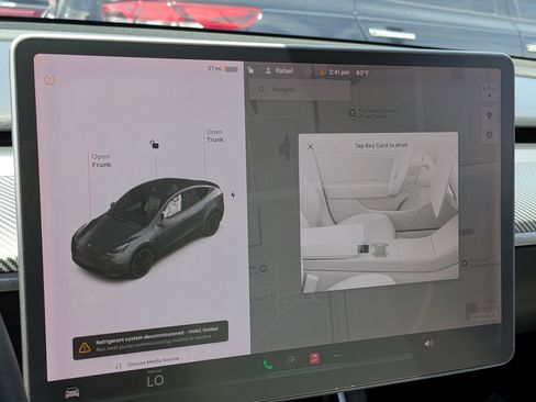 Used 2020 Tesla Model Y Performance AWD/4WD image 30