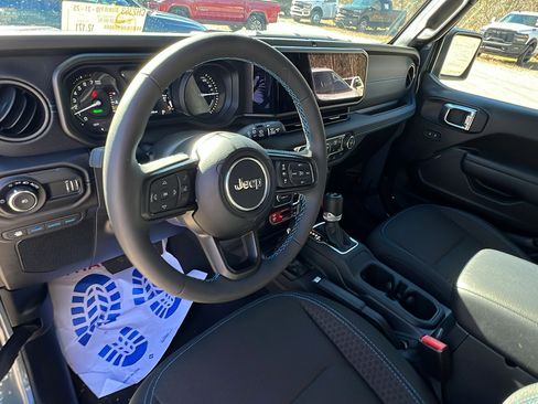 Used 2025 Jeep Wrangler Unlimited Rubicon 4xe w/ Safety Group image 24