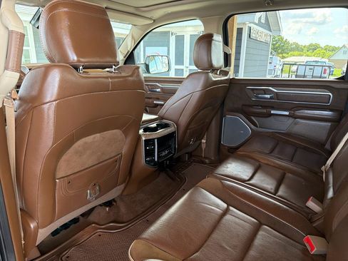Used 2021 RAM 1500 Limited AWD/4WD image 18