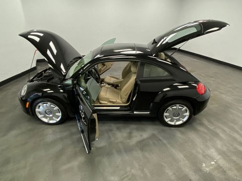 Used 2014 Volkswagen Beetle 2.5 image 42