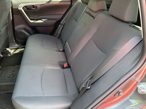 Used 2025 Toyota RAV4 LE FWD image 17