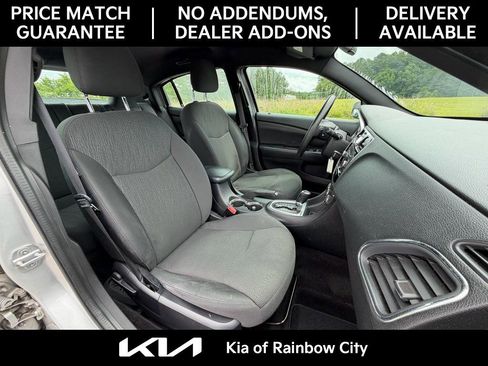 Used 2011 Chrysler 200 LX FWD image 21