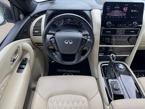Used 2024 INFINITI QX80 Sensory image 18