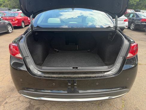 Used 2015 Chrysler 200 Limited w/ Spring Special Group FWD image 30