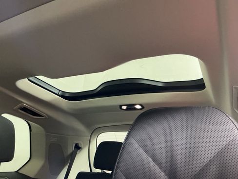 Certified 2025 BMW X7 xDrive40i AWD/4WD image 30