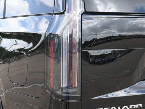 Certified 2026 Cadillac Escalade Sport w/ Touring Package AWD/4WD image 23